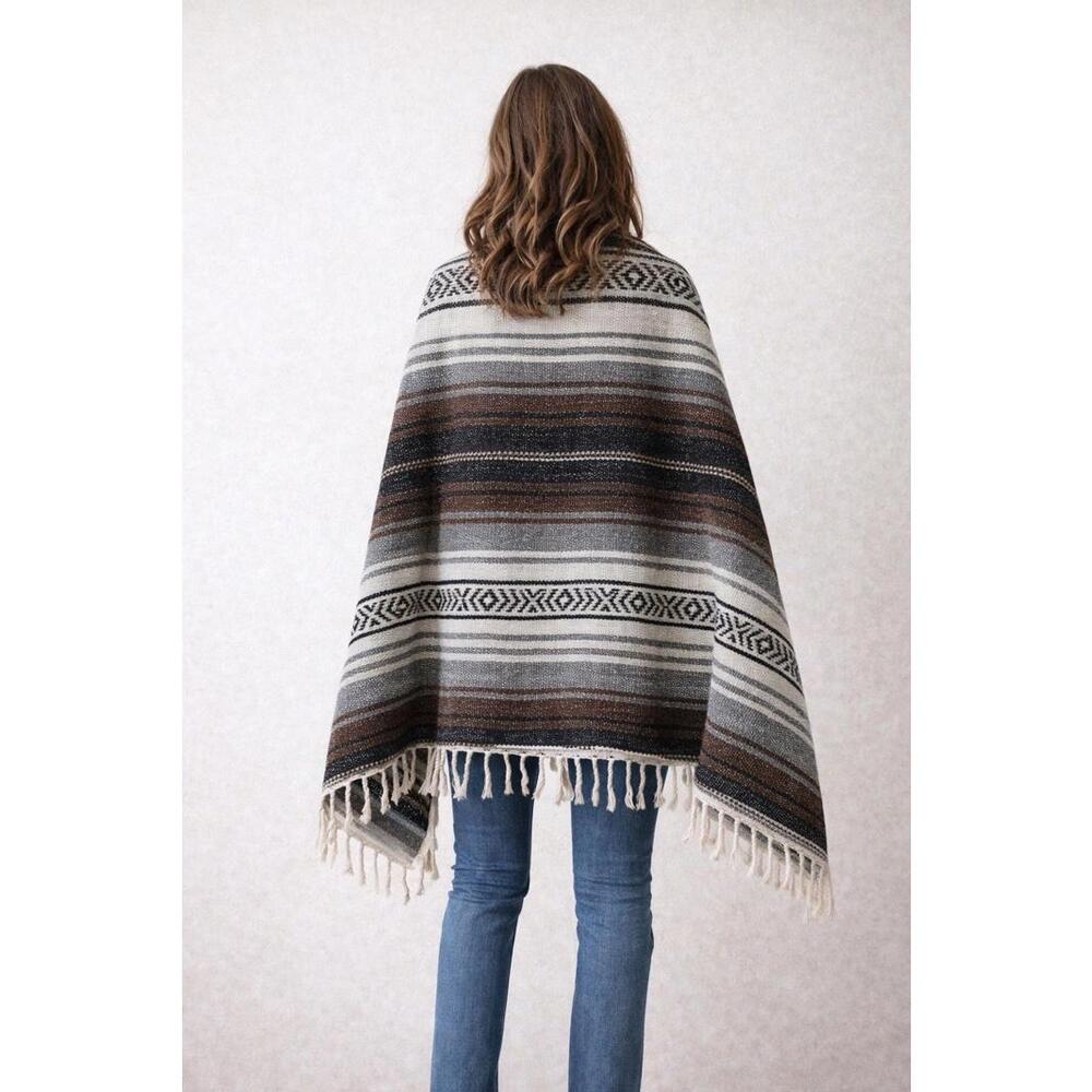Mexican Serape Blanket Shawl Poncho Brown Gray Cream Fringe 71x47 New